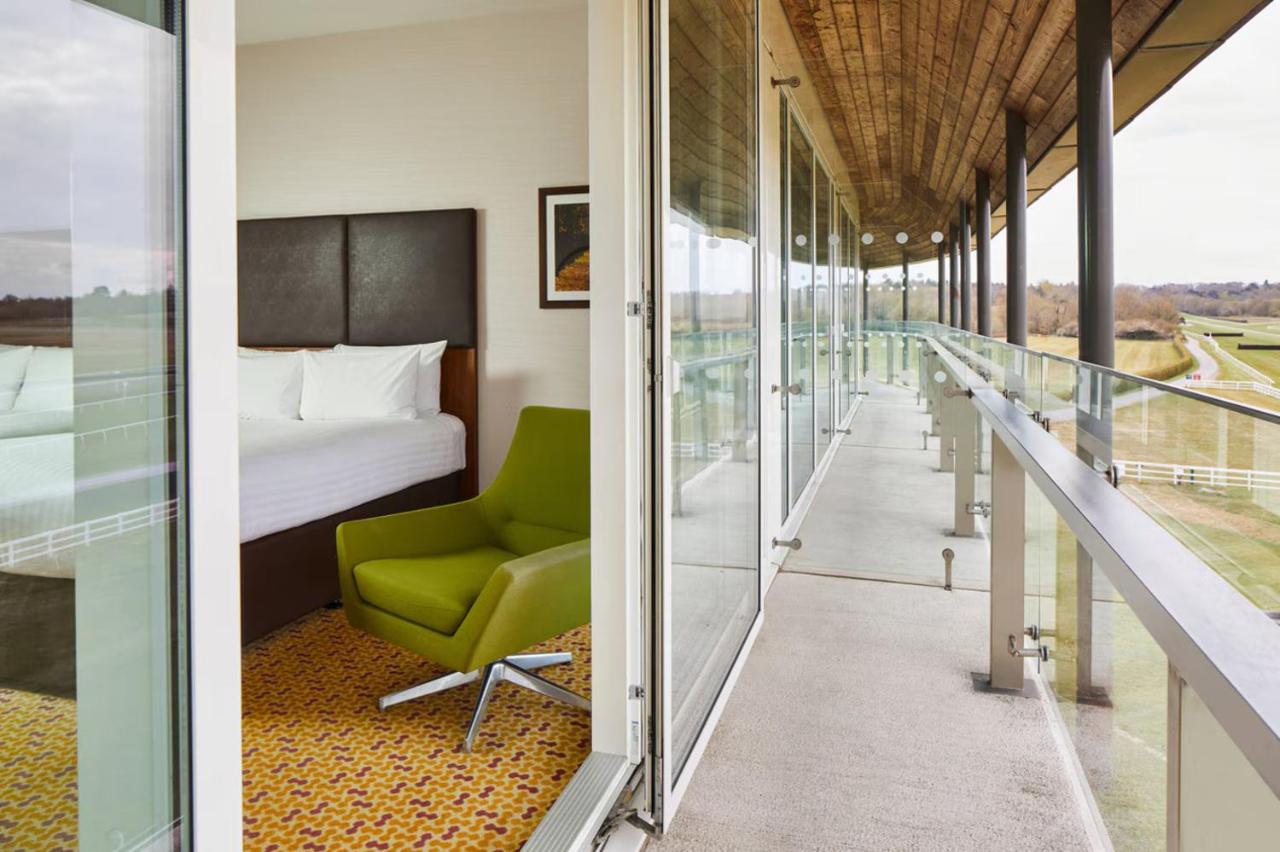 Lingfield Park Marriott Hotel & Country Club - 2