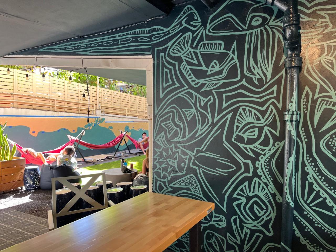 Polynesian Hostel Beach Club Thumbnail