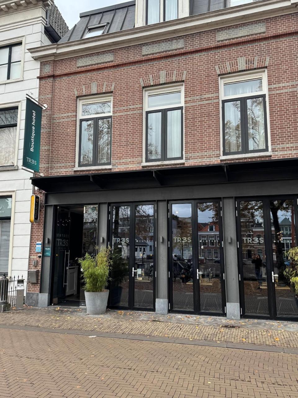 Tres Boutique Hotel