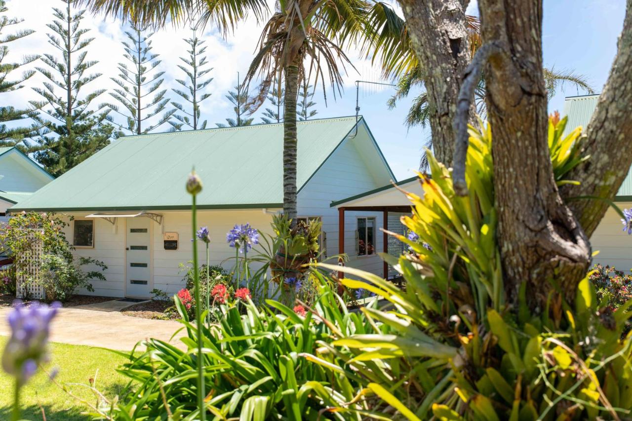 Poinciana Cottages