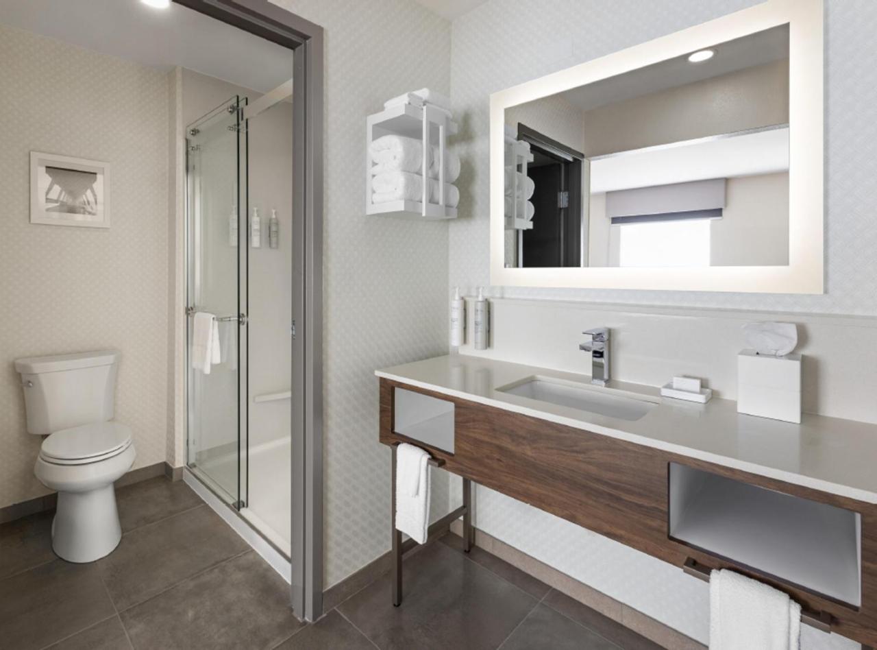 Hampton Inn & Suites Richmond/Glenside photo 3
