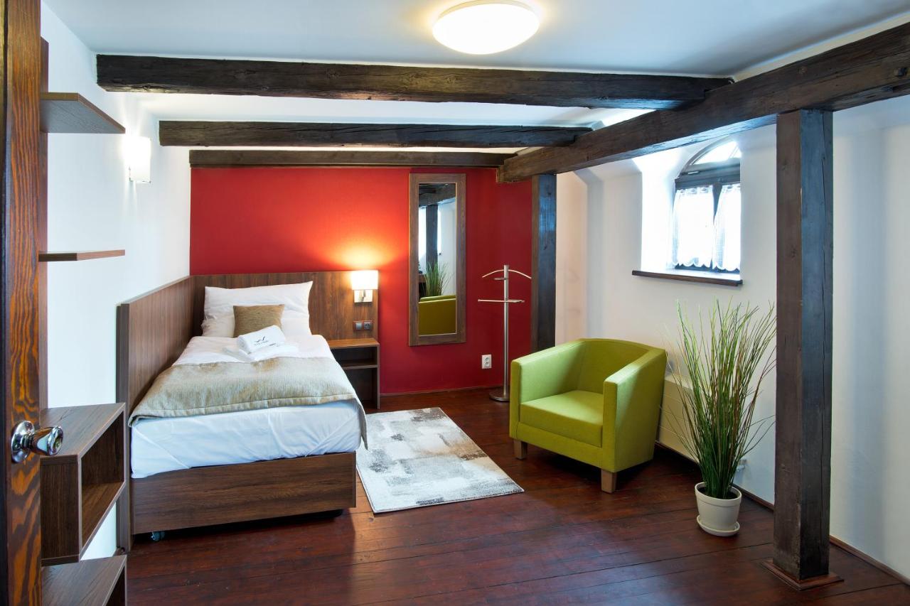 Hotel U Hada Žatec photo 4