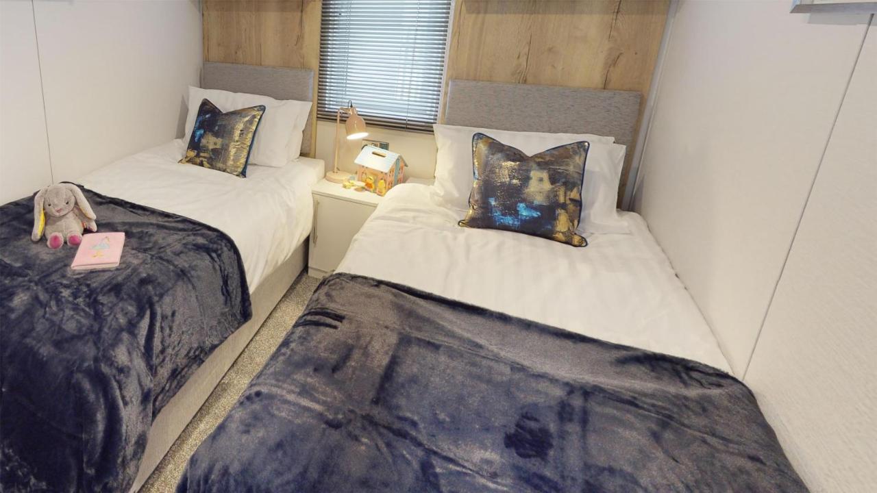 Sure Studio by Best Western Brackenborough Lakes & Resort photo 3
