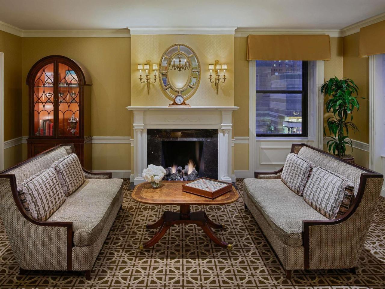 Fairmont Copley Plaza - 6