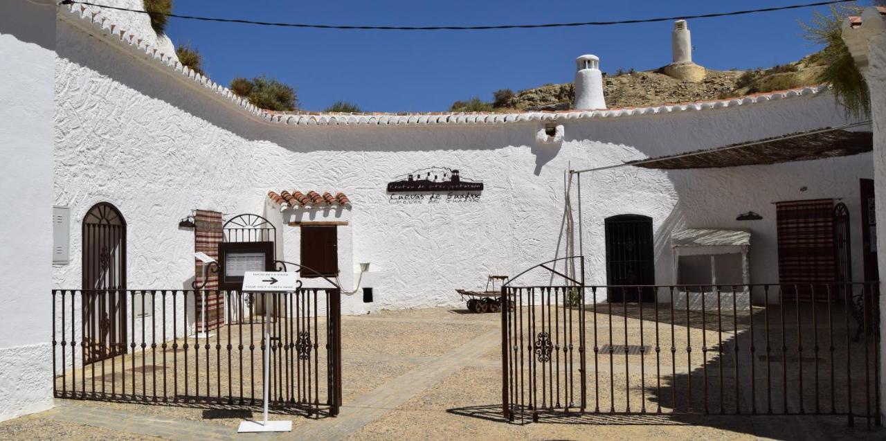 Hotel Mari Carmen photo 3