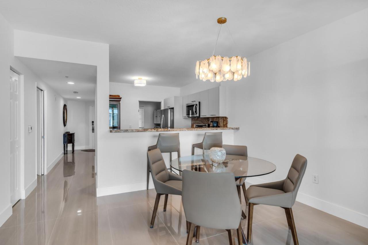 Waterview Luxury 2-Bedroom Condo Sunny Isles Beach - 2