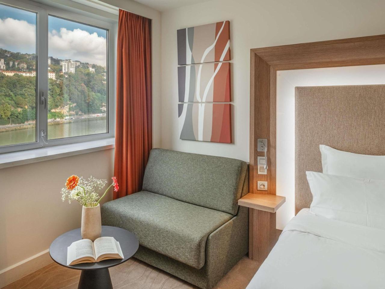 Novotel Lyon Confluence photo 3