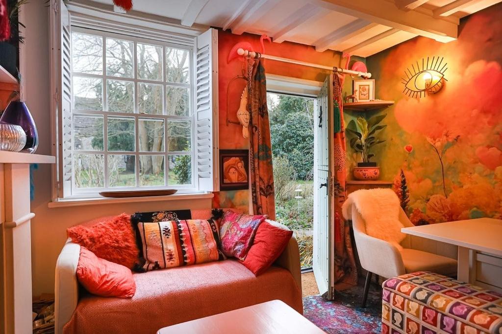 Artists Hideaway - 5