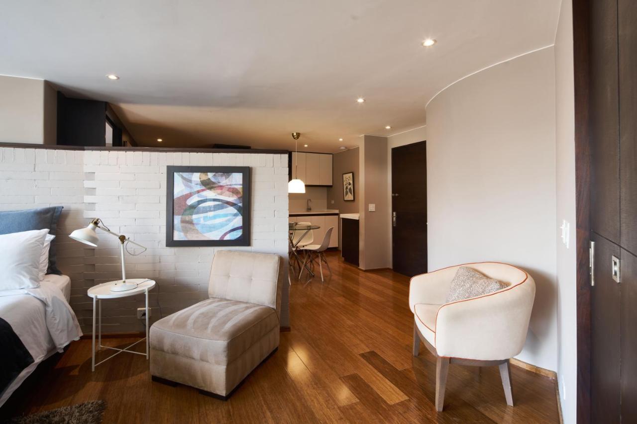 Nico Apartasuites photo 2