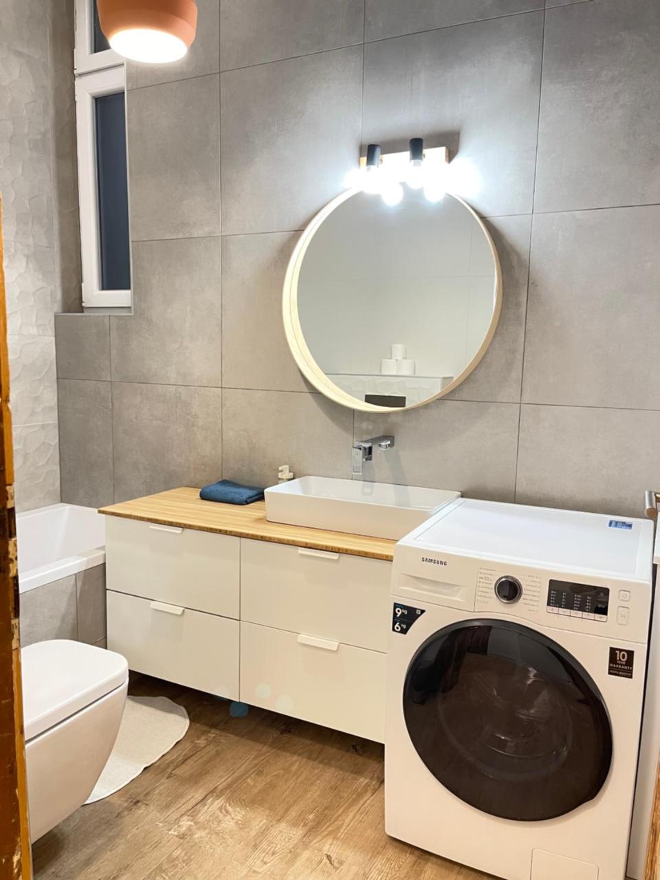 Downtown Spacious Luxury Residency - Top Central - 4
