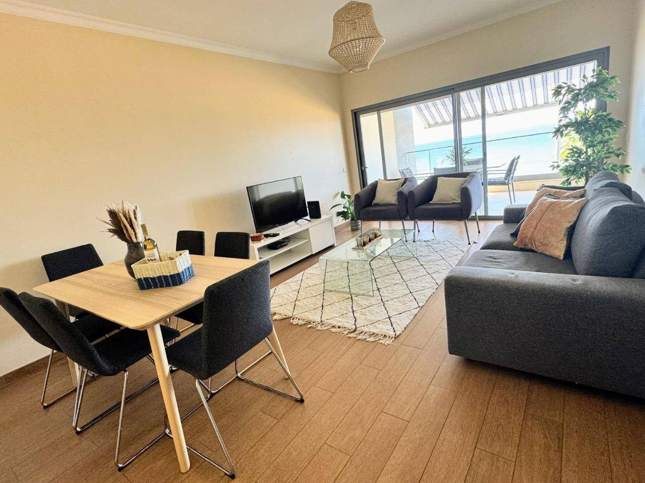 Brisa do Mar - 2BR Sea Front Luxury Apartment - 4