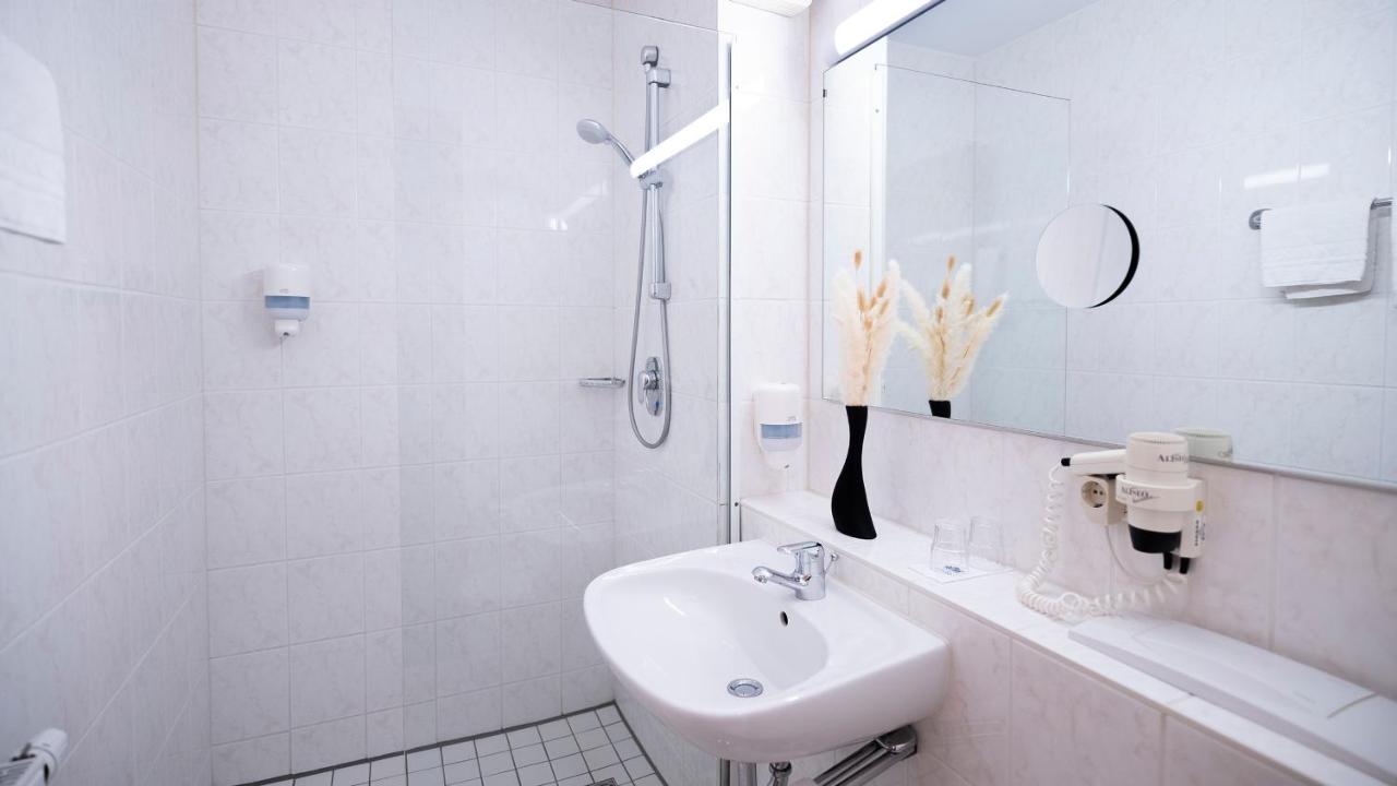 Hotel Bavaria Brehna photo 3