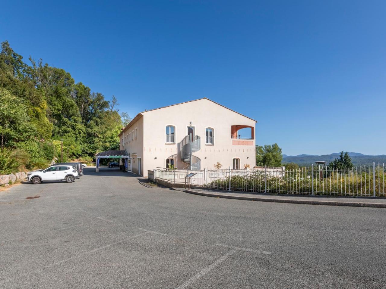 Vacancéole Le Domaine de Camiole photo 2