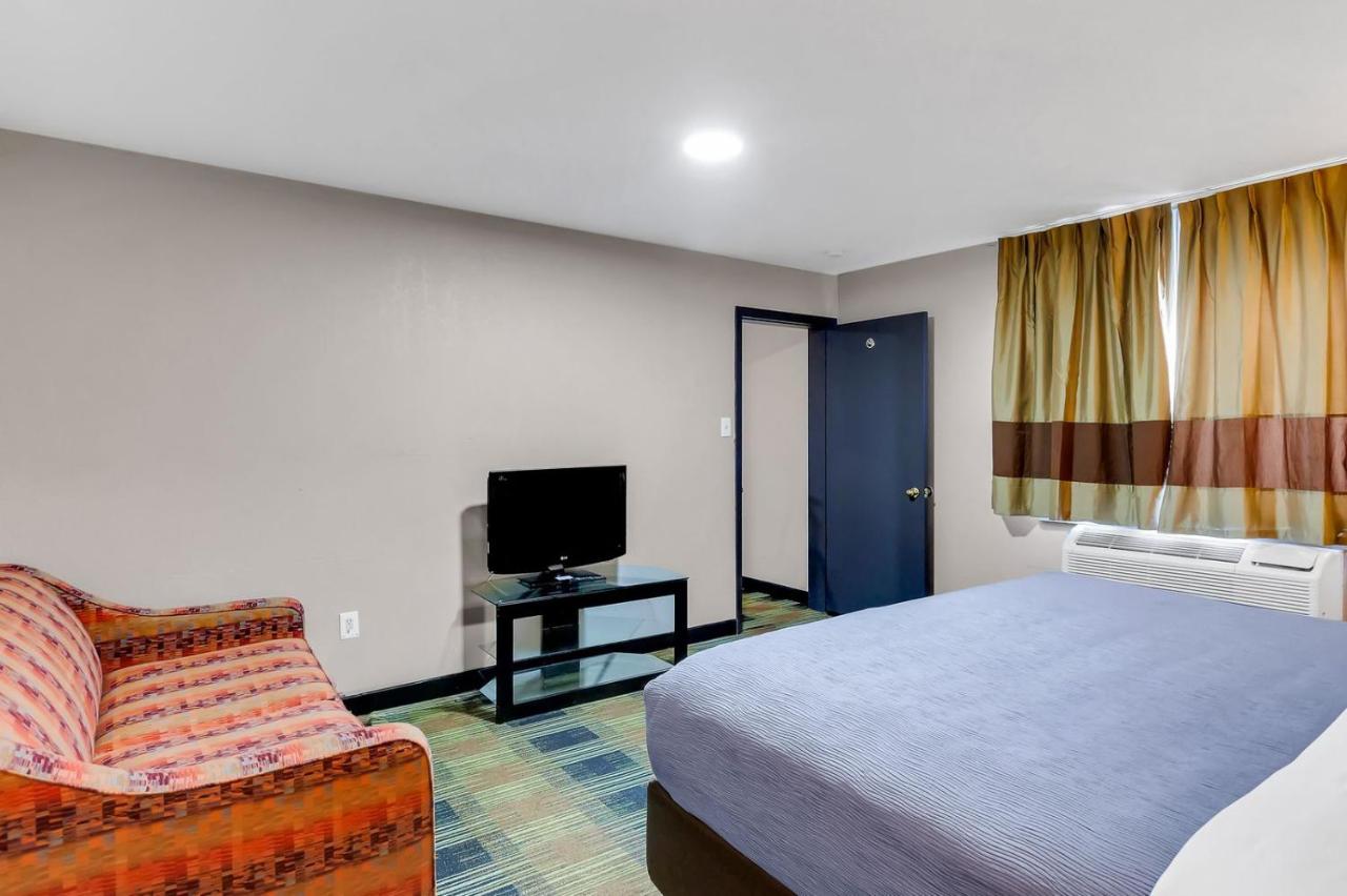 Quality Inn Salisbury North photo 3