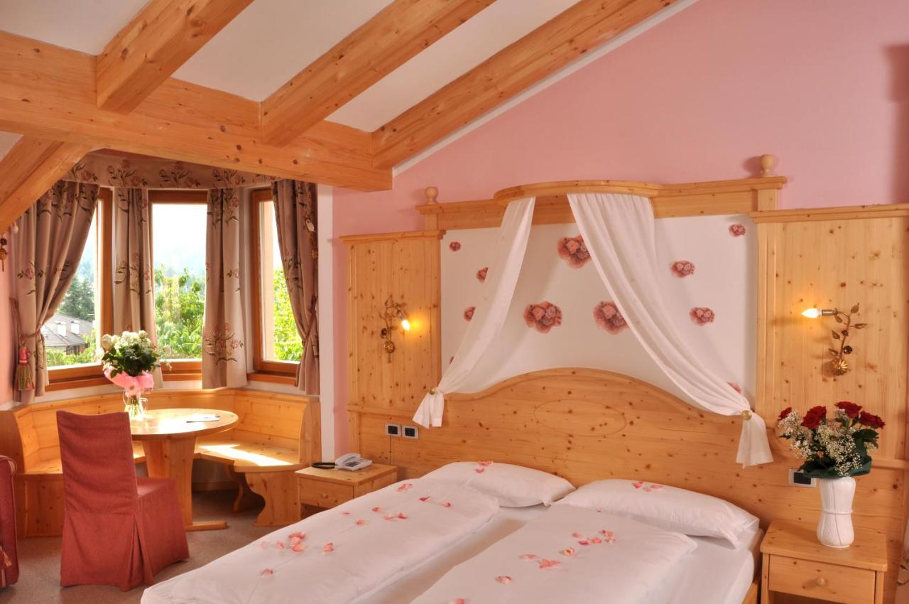 Hotel Rosa Resort photo 2