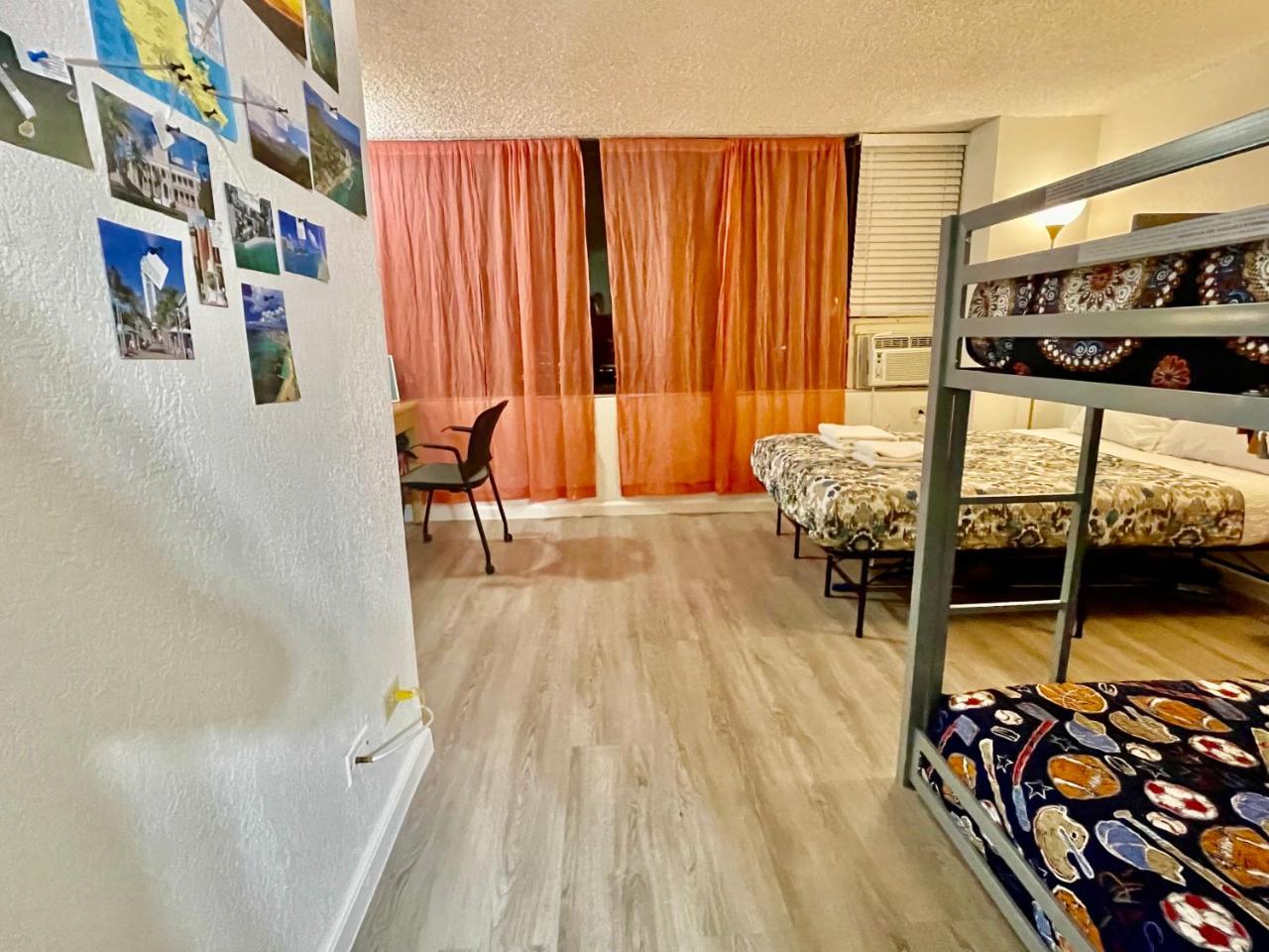 Waikiki Canal Family Room 6person - 6