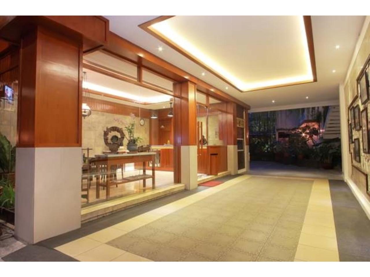 Foto - Paku Mas Hotel