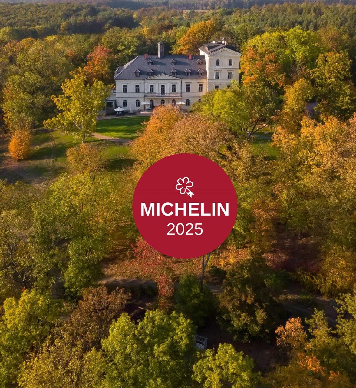 Photo - Chateau Mcely