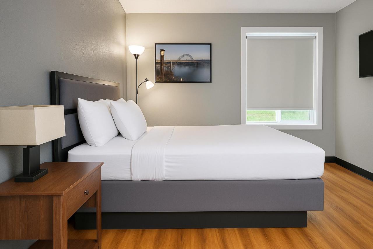 Sunnyside Inn and Suites photo 3