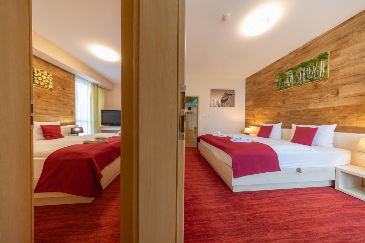 Hotel CROCUS - 3