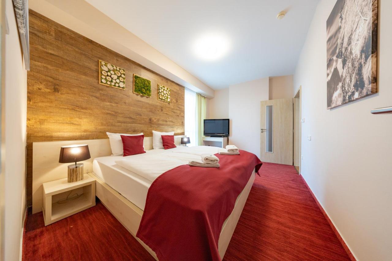 Hotel CROCUS - 4