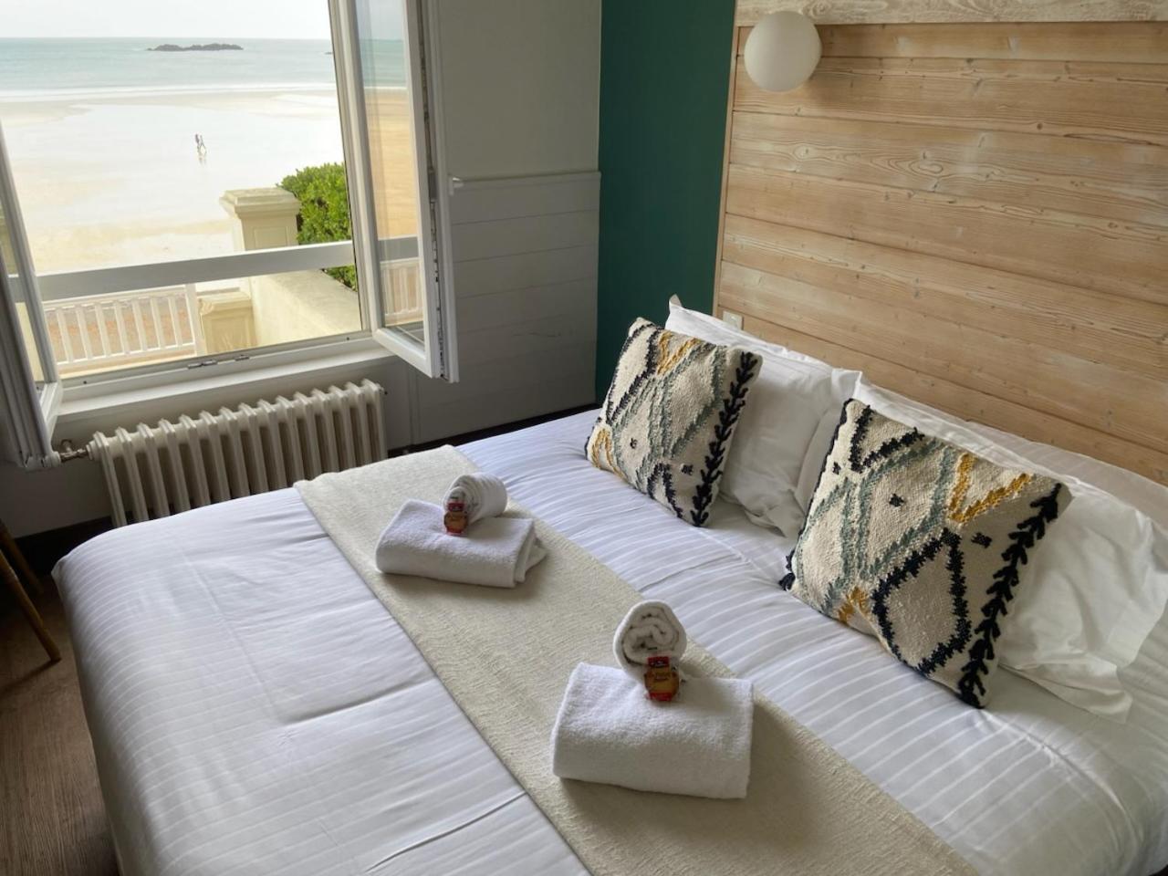 Hôtel Alba Saint-Malo Plage du Sillon photo 3