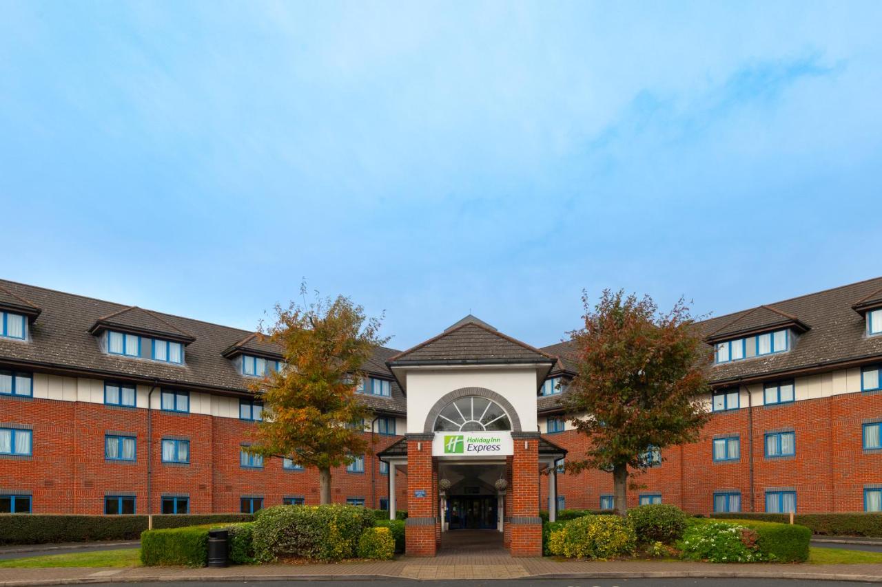 Holiday Inn Express Birmingham Airport NEC by IHG - 3