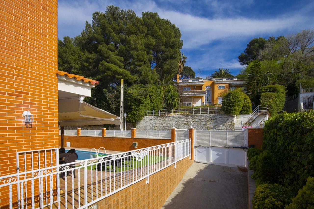 PLUMA VILLA - Only Families - 2