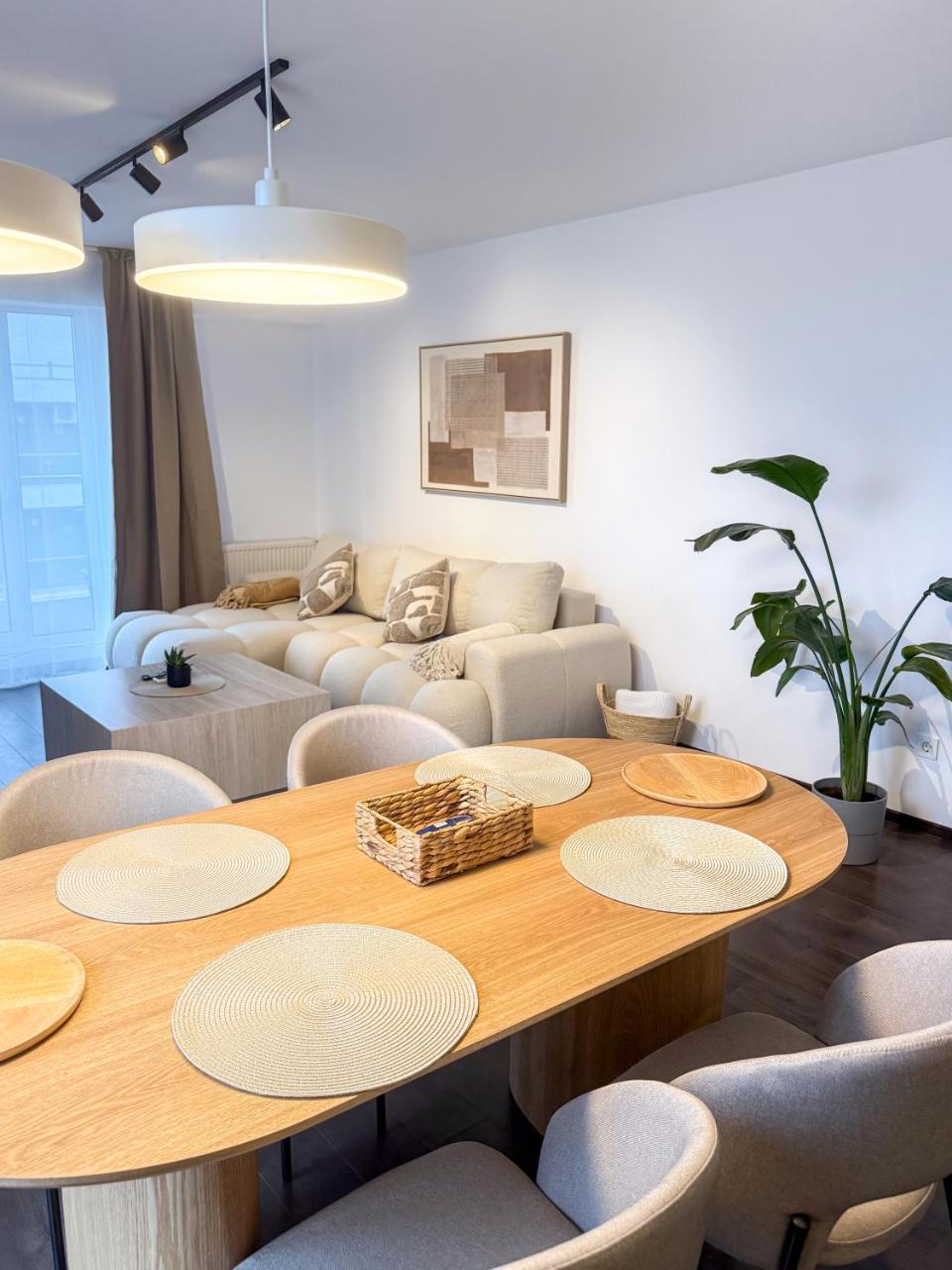 Airport Residence - Apartment Across From Otopeni Airport - Bucharest - 2