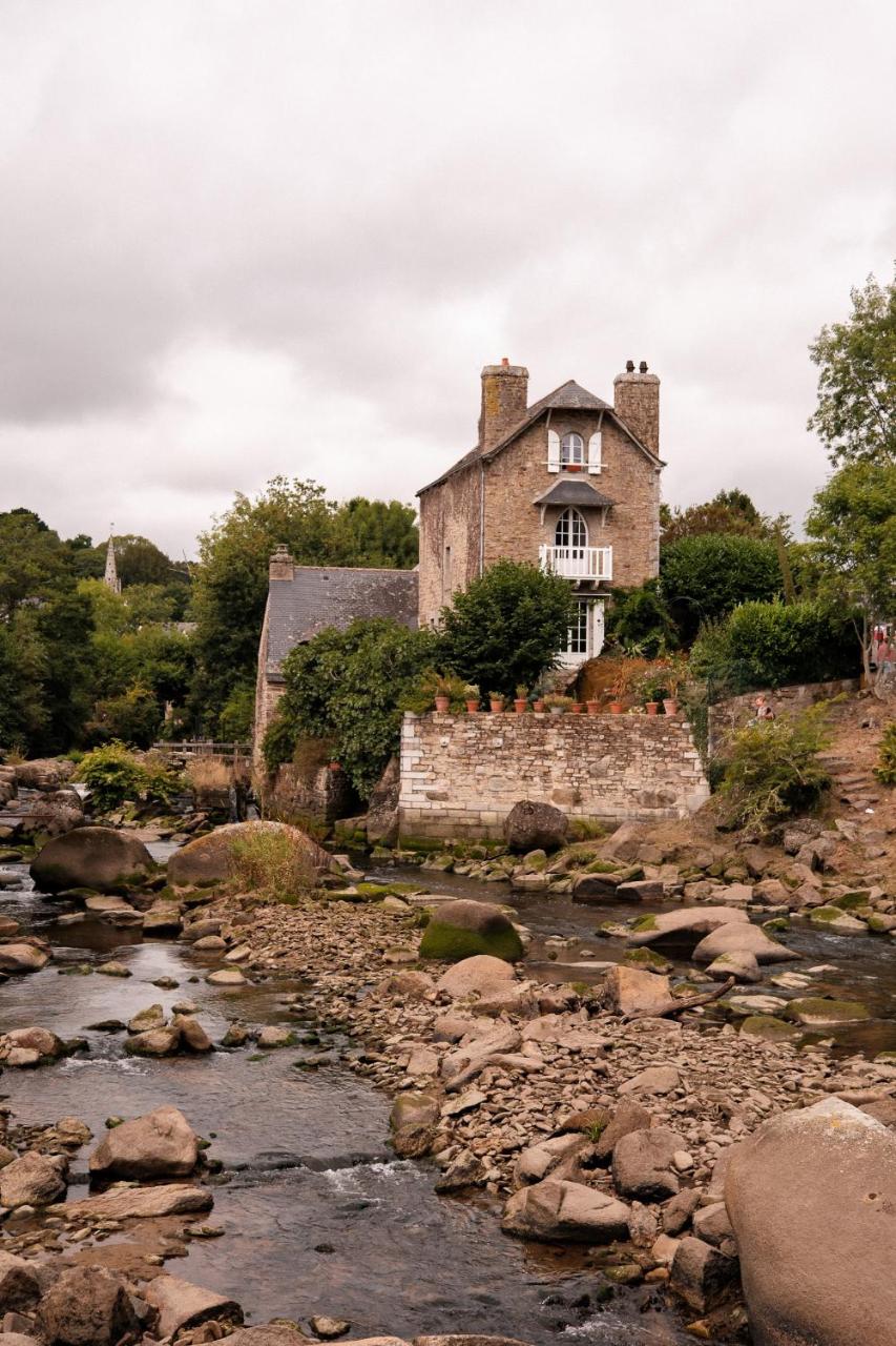 Logis Hôtel et Restaurant La Pension du Moulin photo 2