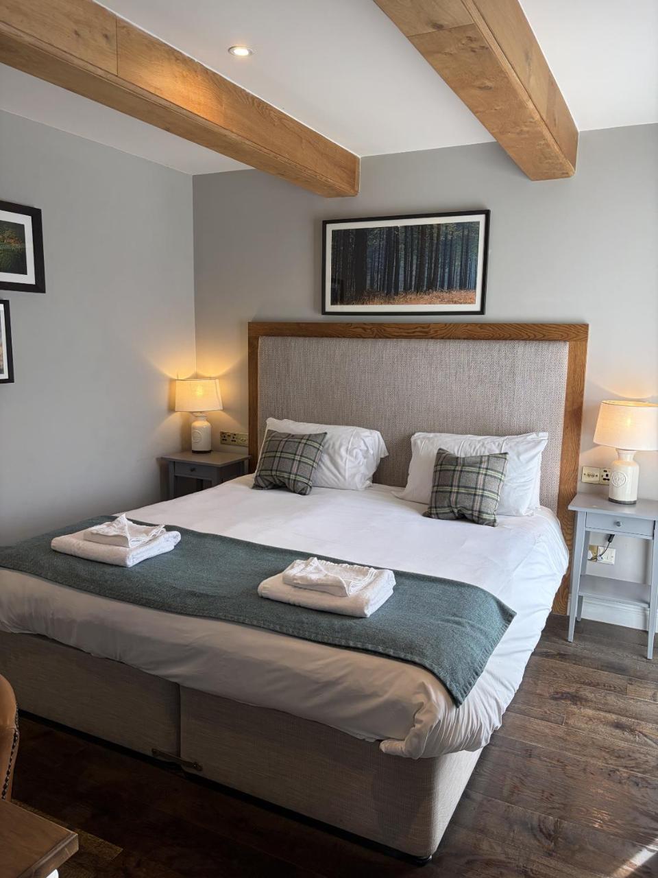The Walhampton Arms - 6