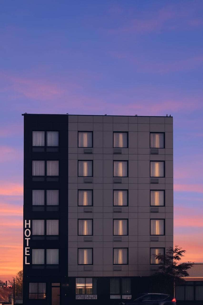 BKWAY Hotel near JFK Airport