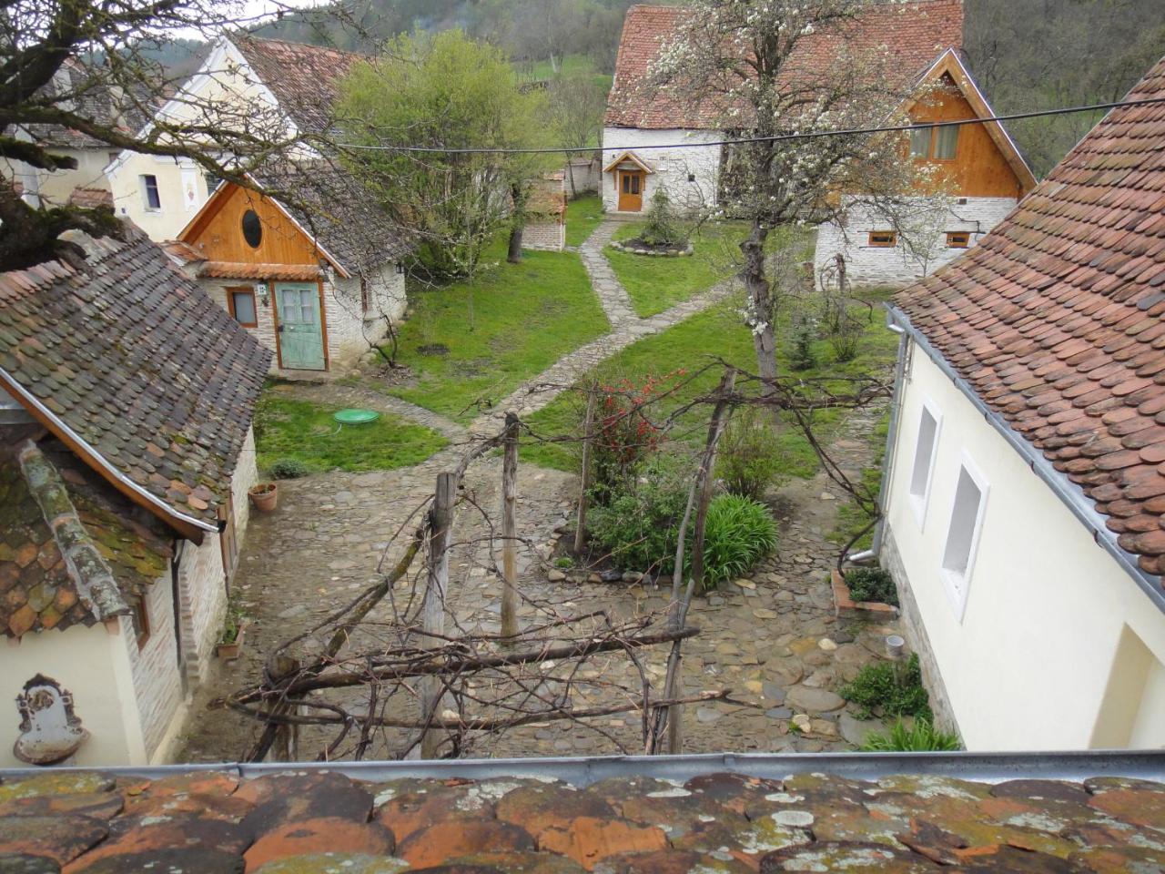 Dominic Boutique - Gardener's Cottage photo 4