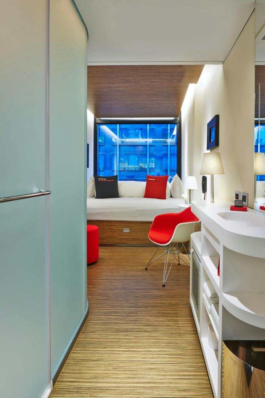 citizenM New York Times Square photo 4