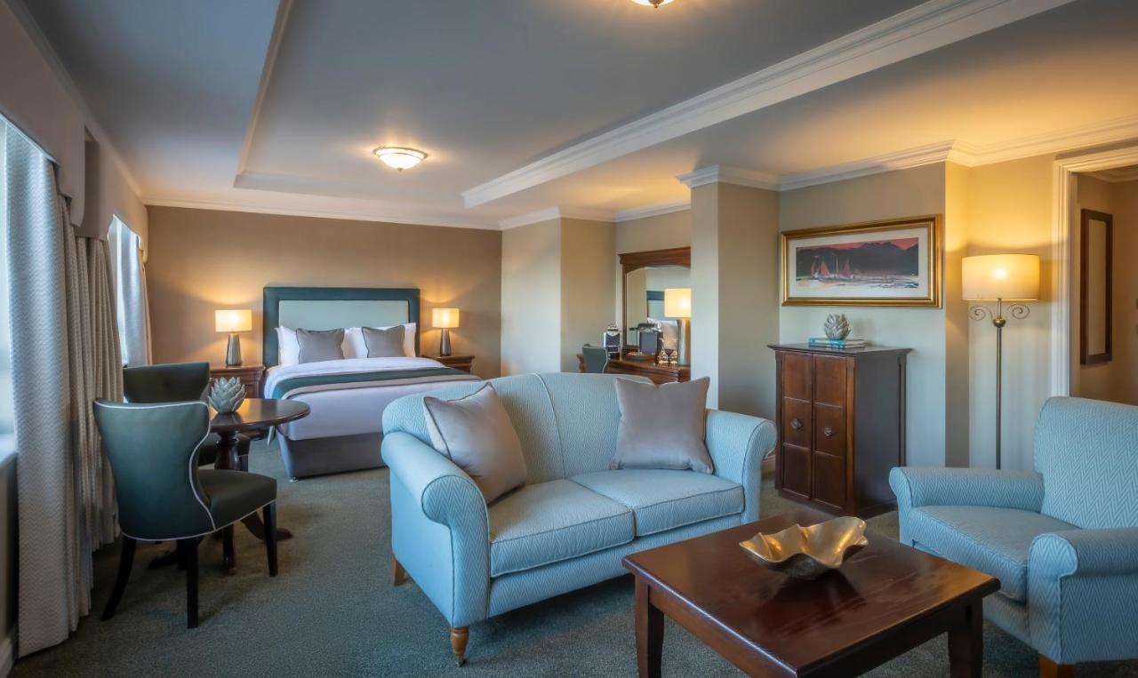 Bracken Court Hotel - 4