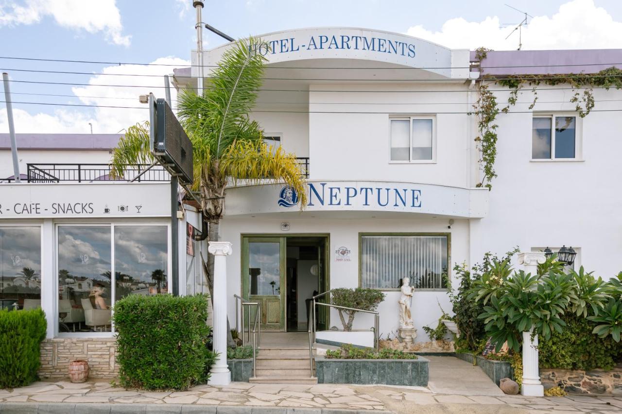 Neptune Hotel Apartments Paphos - 2