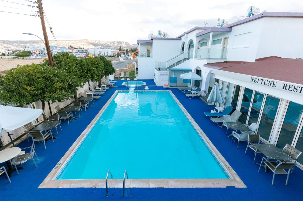 Neptune Hotel Apartments Paphos - 4