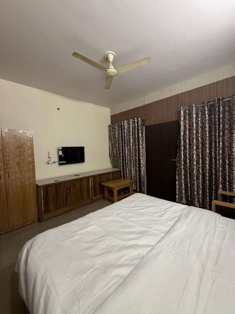 Photo - The Grand Serenity Hotel