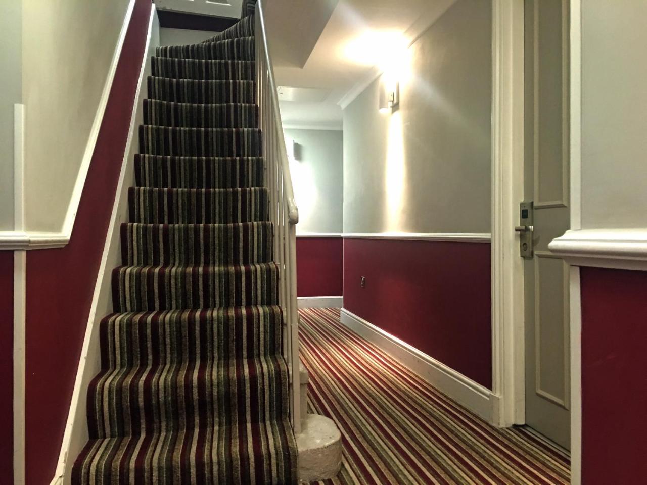 Royal Cambridge Hotel photo 4