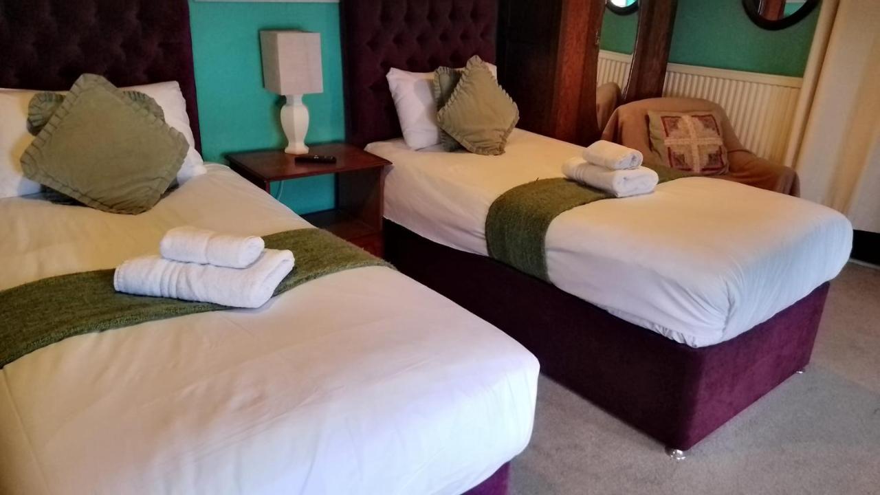 Kings Head Hotel photo 2