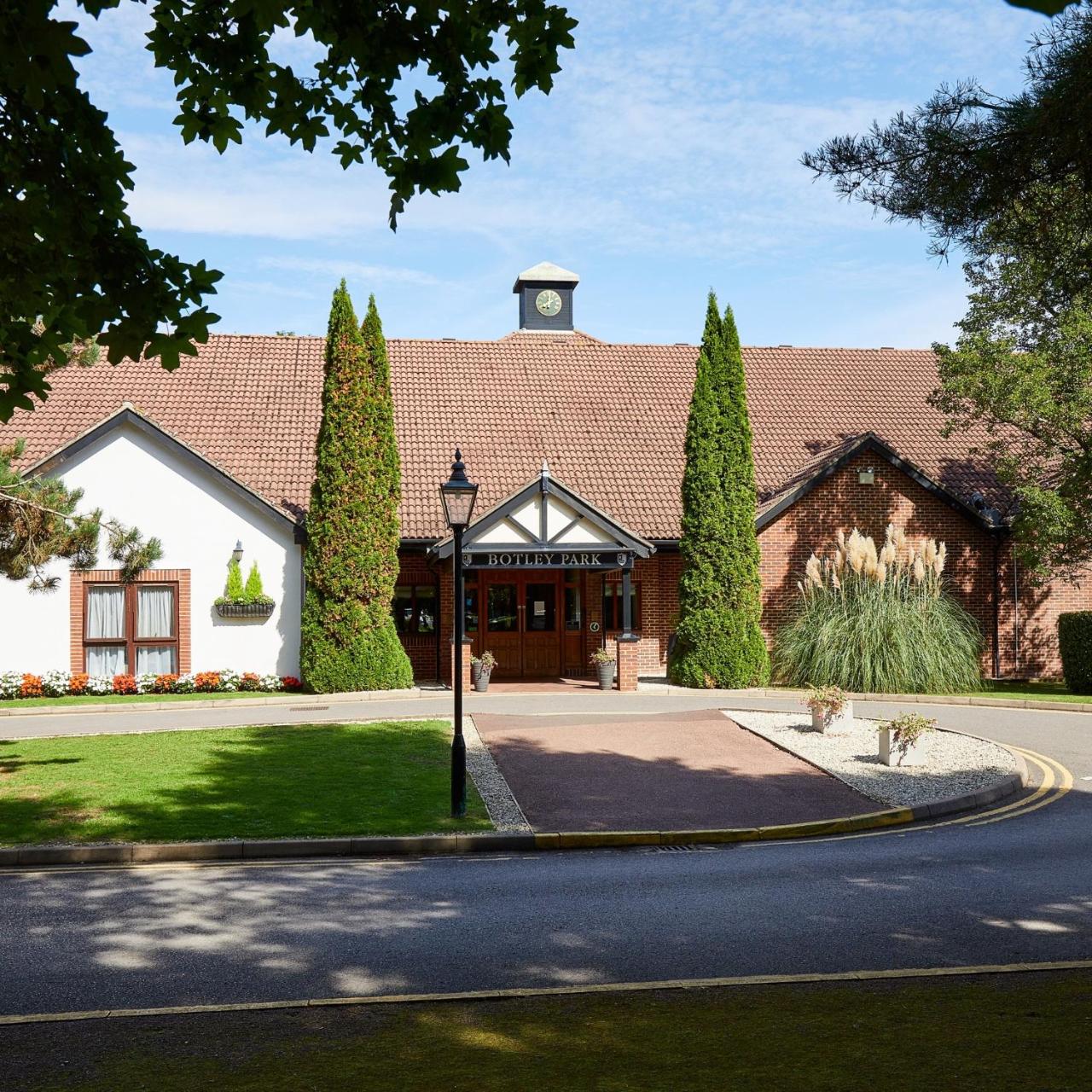 Macdonald Botley Park Hotel & Spa - 2