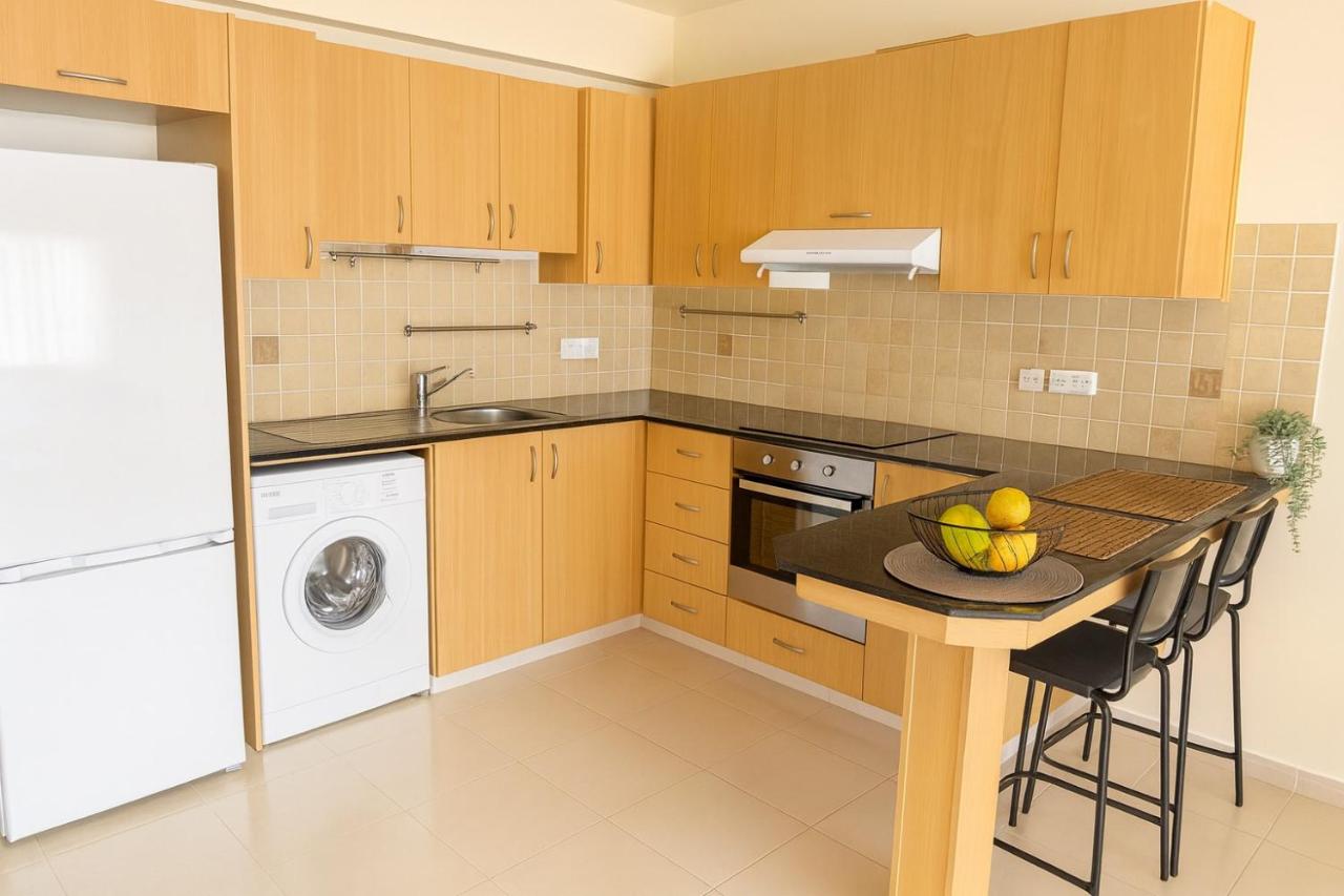 Beachfront Sirena Lighthouse Sea View Apartment - 4