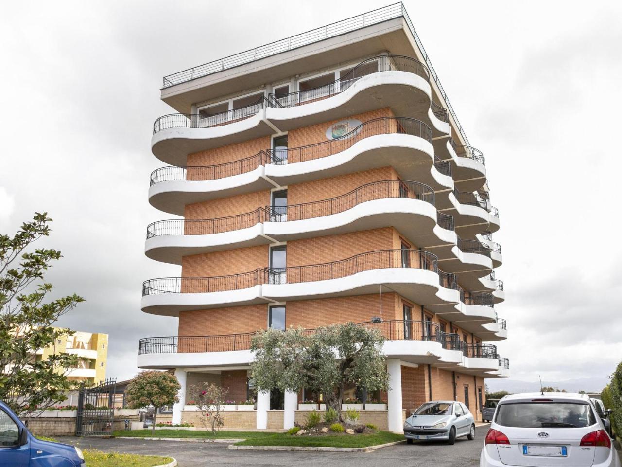 B&B HOTEL Pomezia Cortese