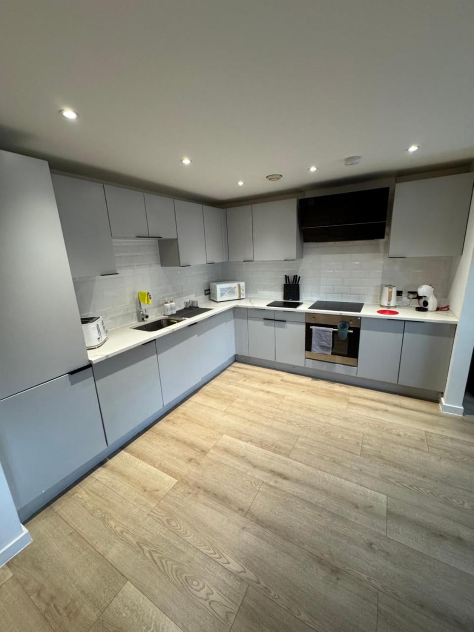 KM Granton Apartment - 6