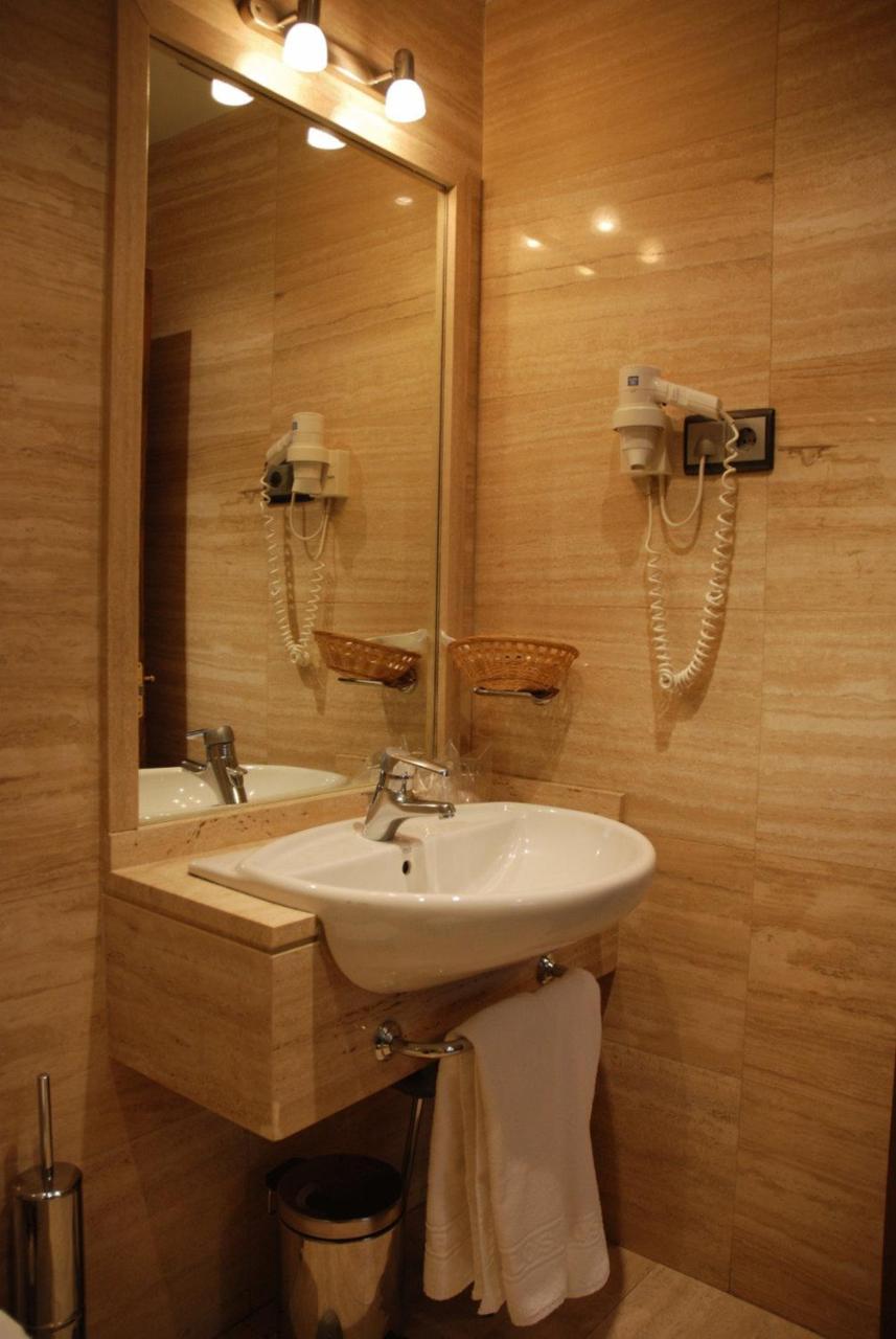 Hostal Los 5 Pinos photo 3