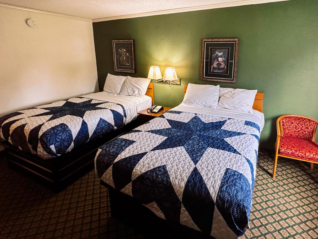 Jacksonville Inn photo 3