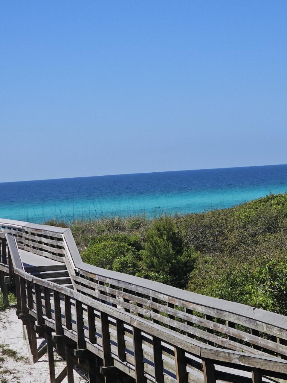 Coastal Escape Beatiful Ground Floor Prime Location Close to Beach - 6