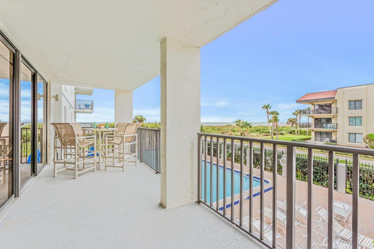 Cape Winds - Oceanfront Pool, Tennis & Sauna Condos near Port Canaveral photo 2