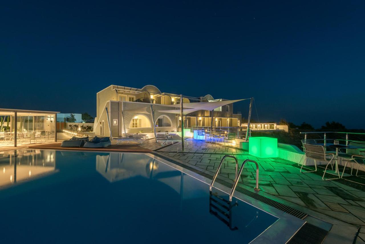 Caldera's Dolphin Suites photo 2