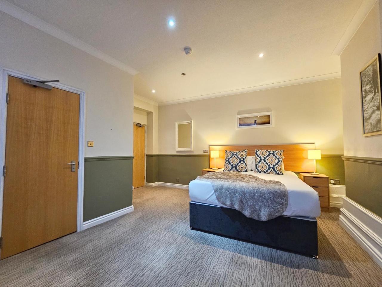 Derwent Manor Apartments - 4
